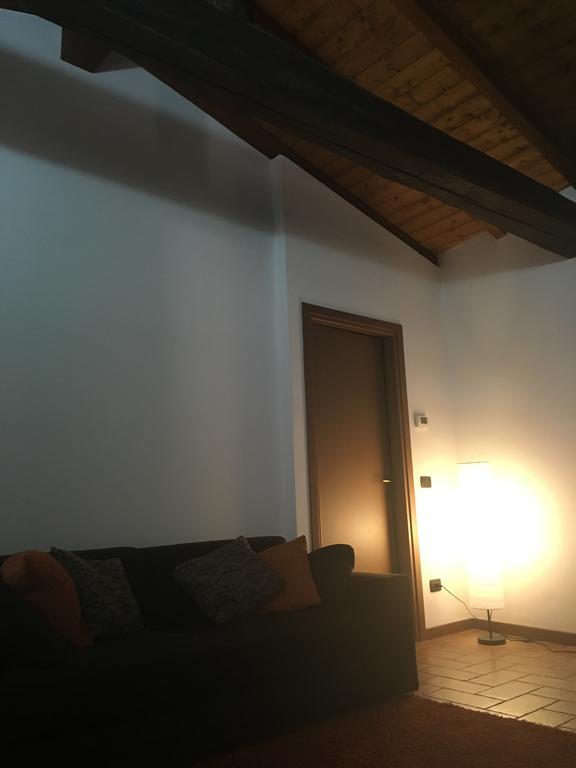 Bilocale Salice Terme Apartment Bagian luar foto