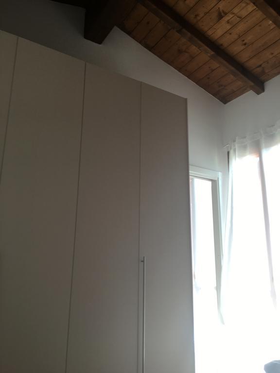 Bilocale Salice Terme Apartment Bagian luar foto