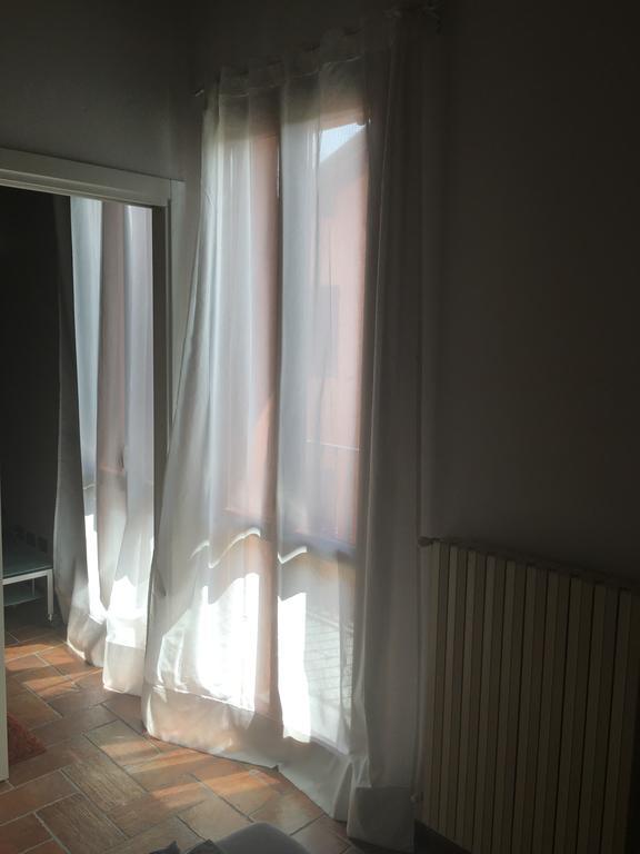 Bilocale Salice Terme Apartment Bagian luar foto