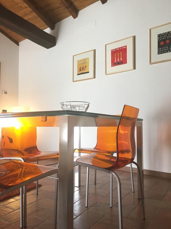 Bilocale Salice Terme Apartment Bagian luar foto