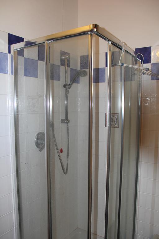 Bilocale Salice Terme Apartment Bagian luar foto