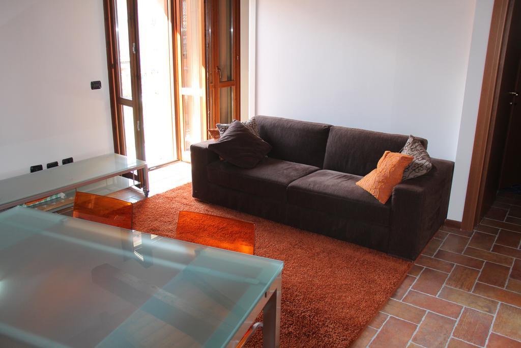 Bilocale Salice Terme Apartment Bagian luar foto