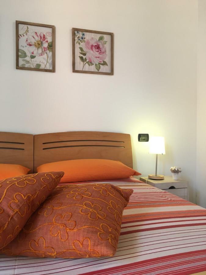 Bilocale Salice Terme Apartment Bagian luar foto